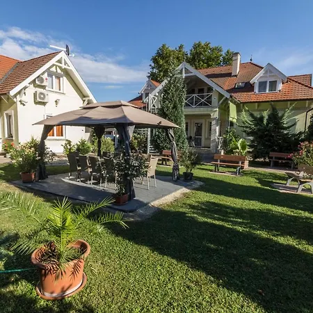 Apartment Dio Balatonboglar