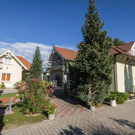 Dio Apartment Balatonboglar